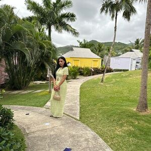 Meet your Posher, Peu